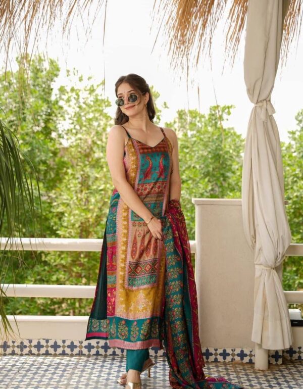 Regal Amara Silk Ensemble