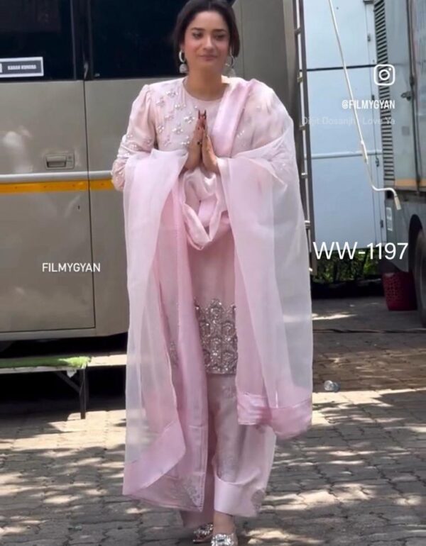 Regal Ankita Farshi Ensemble