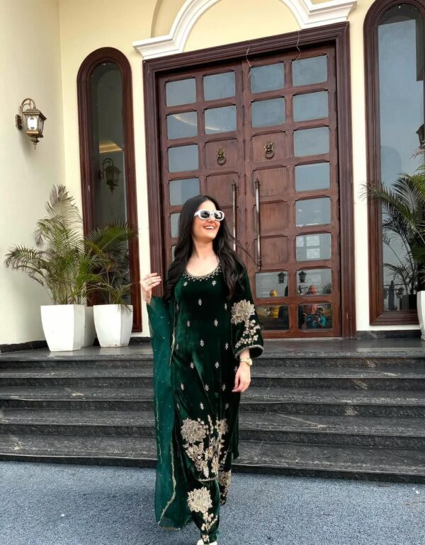 Regal Emerald Velvet Ensemble
