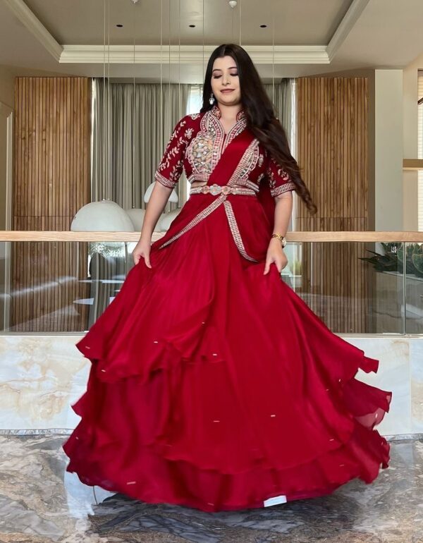Regal Scarlet Luxe Silk Saree Set With Designer Accents