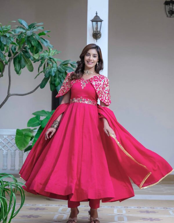 Tradition Meets Trend: Modern Gown With Work Dupatta