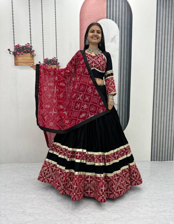 Ridhi Black & Maroon Bandhani Mirror Work Lehenga Choli Set
