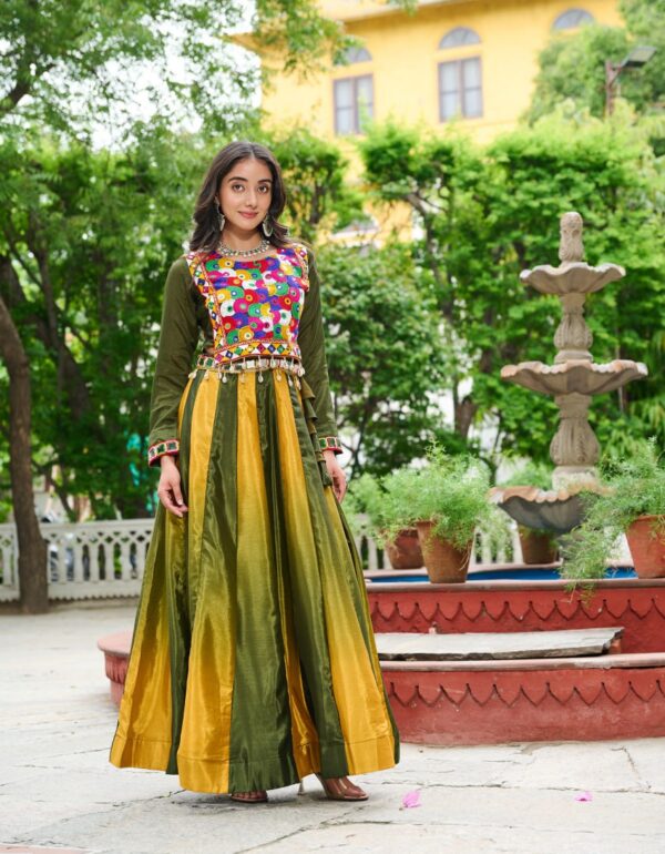 Ridhima  Mirror Magic Navratri Lehenga Set
