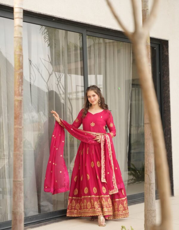 Ruhi Star Georgette Premium Designer Readymade Gown