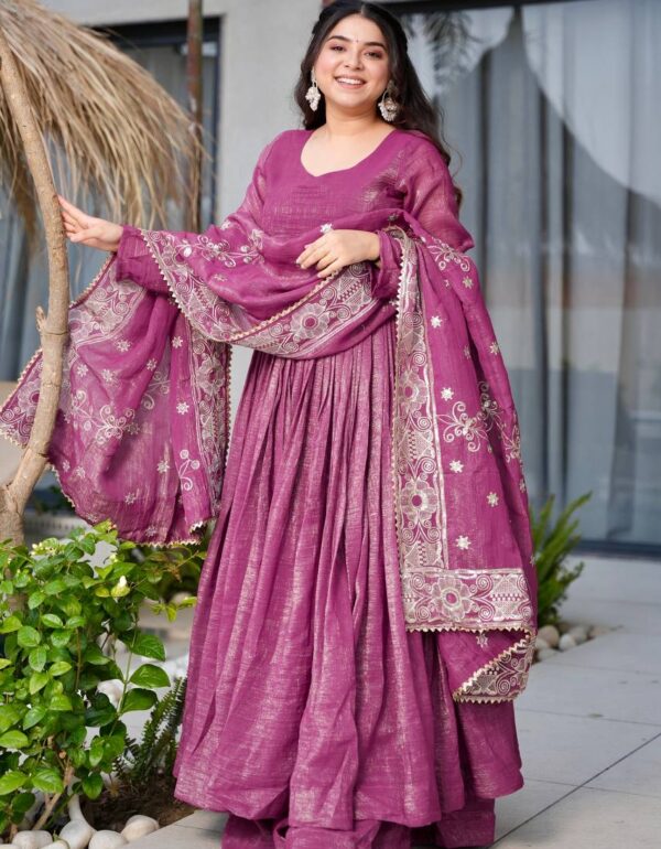 Gulveen Glint Suit Set