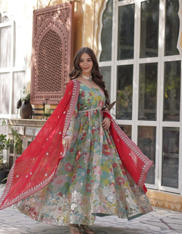 Swarnika  Alia Cut Gown With  Dupatta Set